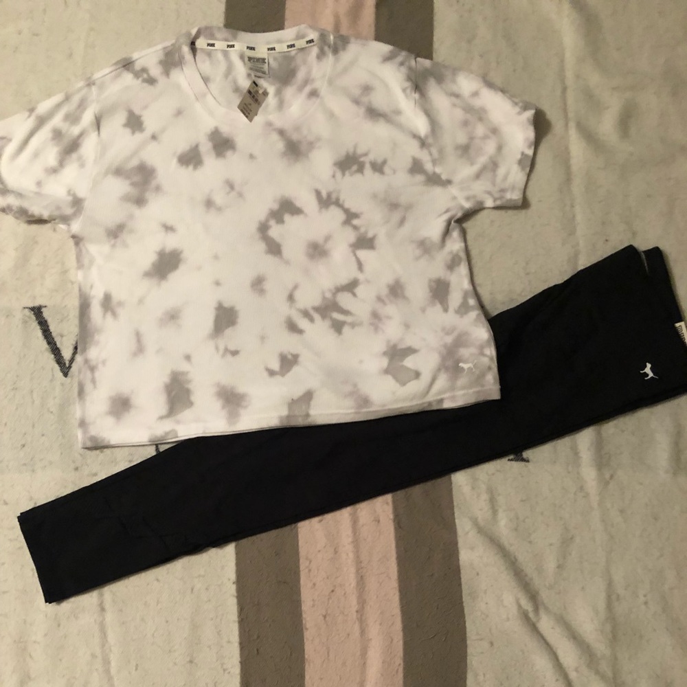 Victoria’s Secret Pink Set